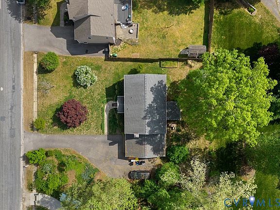 3rd image of 4411 Overridge Dr