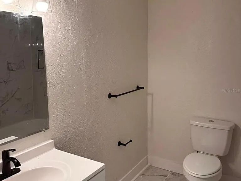 Unit Photo