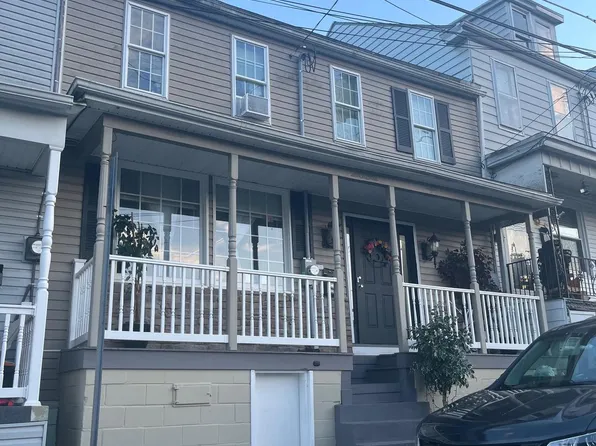 1124-1126 Brock St, Ashland, PA 17921