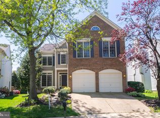 11915 Parkland Ct, Fairfax, VA 22033