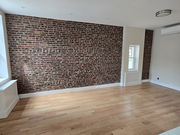 3rd image of 290 Clifton Ave Floor 1