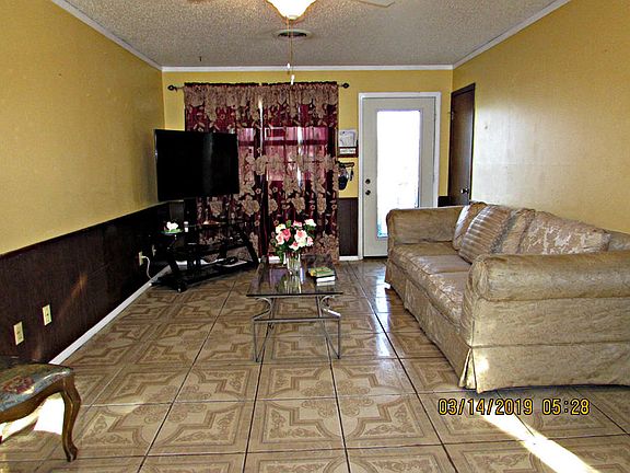 2nd image of 603 Elm Ave