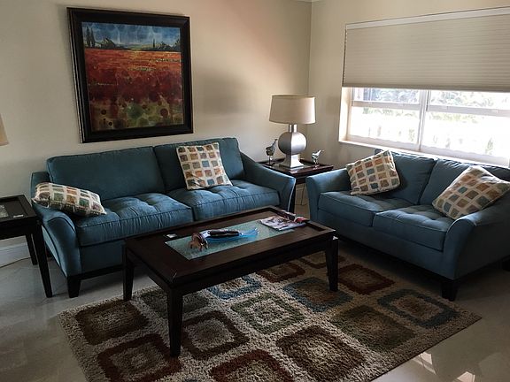 2nd image of 224 Hibiscus Ave APT 360