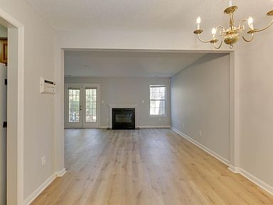 36 Candlelight Ln, Portsmouth, VA 23703 | Zillow