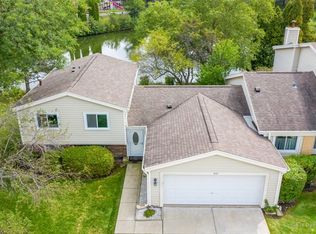 717 Ascot Ct, Hoffman Estates, IL 60169