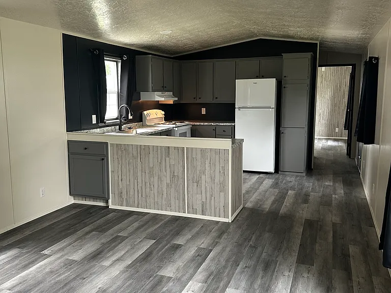 101 N Baker St #21 — Photo 4