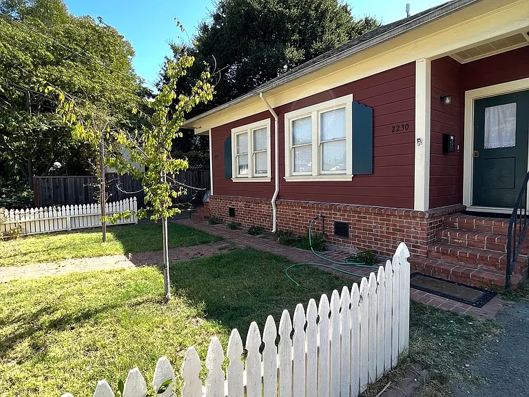 2230 Pacific Ave #B — Photo 1