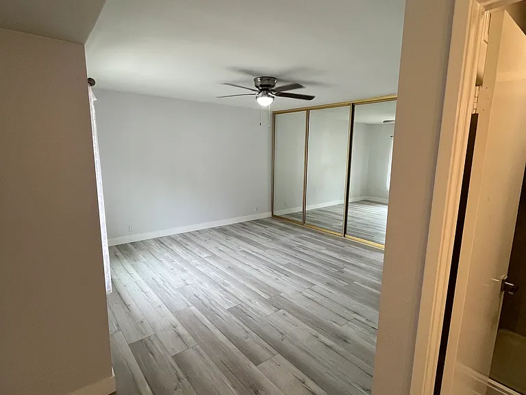 3275 Caminito Eastbluff #206 — Photo 14