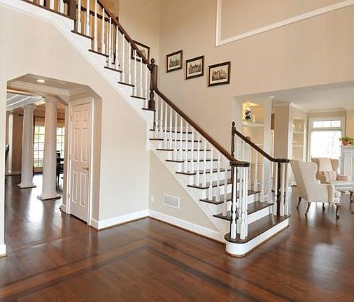 4th image of 3750 Foxmoor Cir