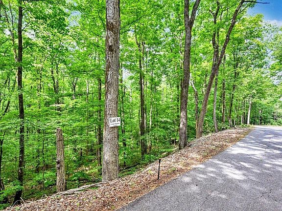 2nd image of 14 Mill Creek Rd