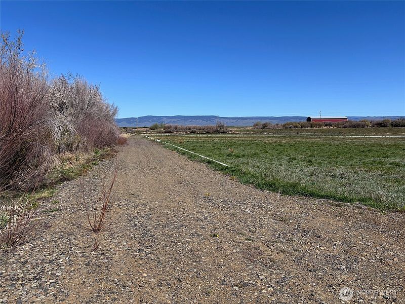 4th image of 4 xx Dry Creek Road