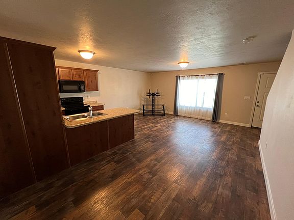 4th image of 14418 S Ferndale Way
