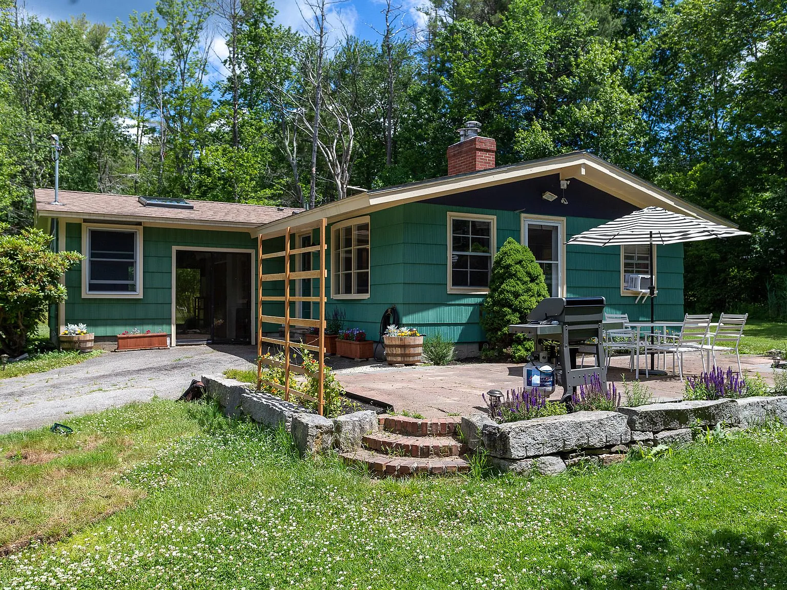 10 River Rd — Photo 3