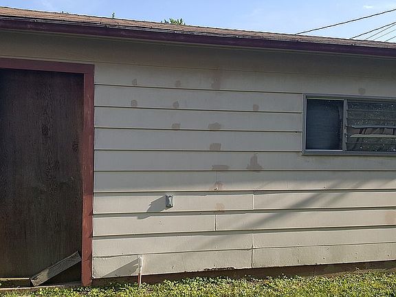 4th image of 4286 W 152nd St