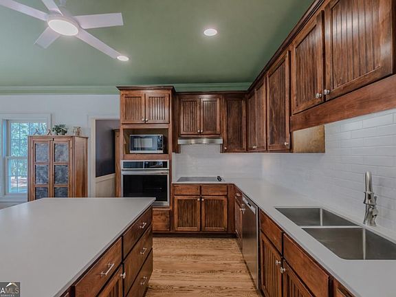 2nd image of 1400 McWilliams Rd SW