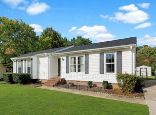 106 Rabon Ct, Simpsonville, SC 29681