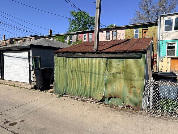 2nd image of 10609 S Champlain Ave