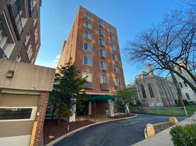 1616 HINMAN