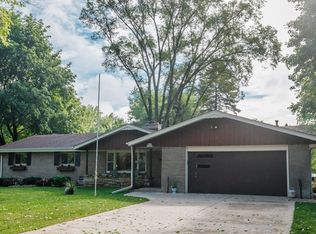 W202N11448 Merkel Dr, Germantown, WI 53022