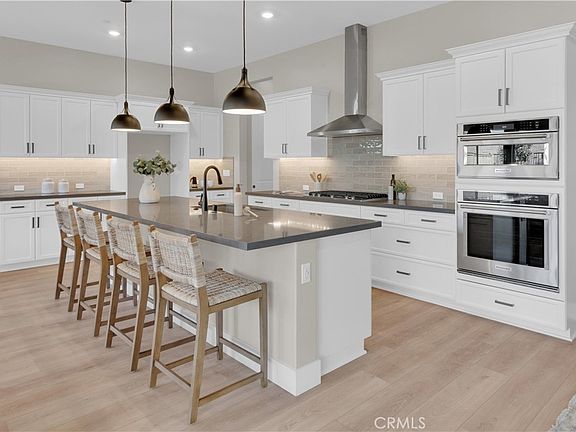 3rd image of 3731 Rosado Rd