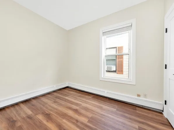 16 1/2 O St #2, Boston, MA 02127