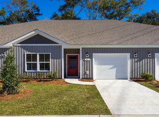130 Sea Shell Dr, Murrells Inlet, SC 29576