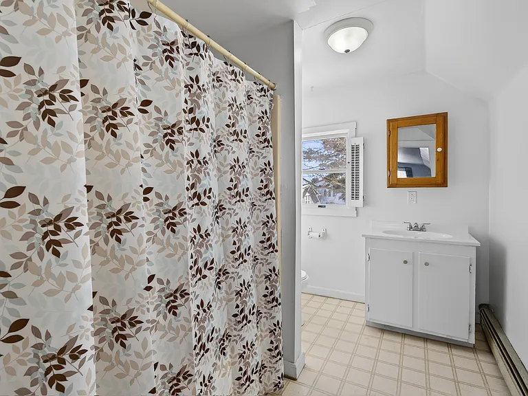4 Tucker St #4 — Photo 10