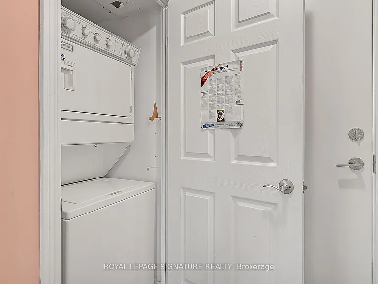 270 Wellington St W #710 — Photo 15