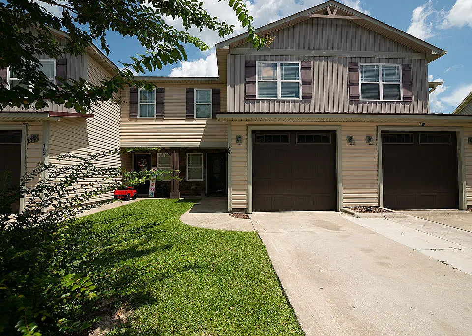 105 Kenan Loop #1