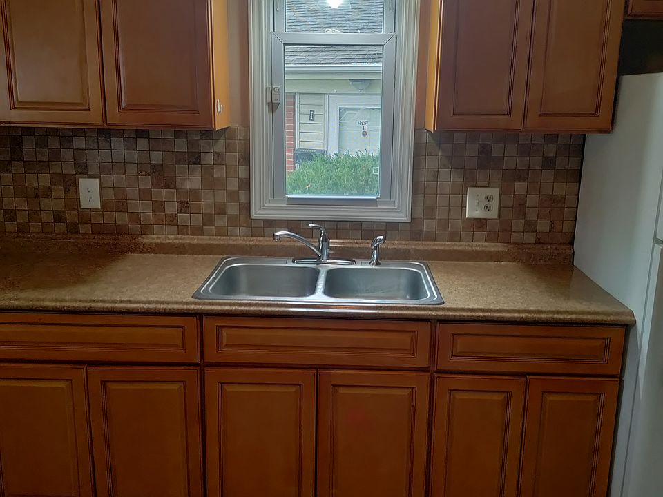 Kitchen cupboards