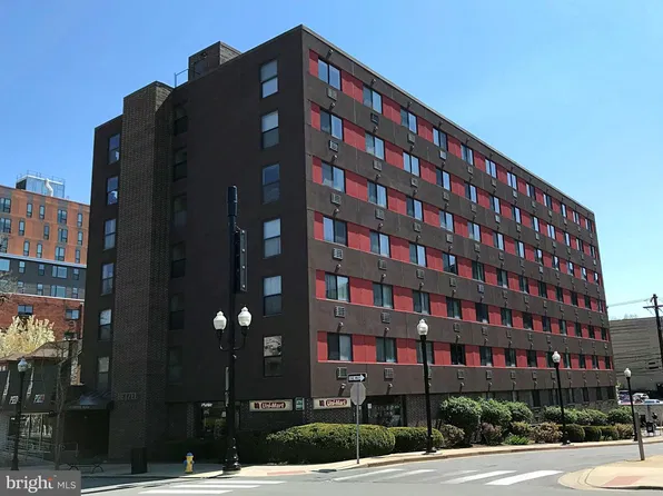 500 E College Ave APT 409, State College, PA 16801