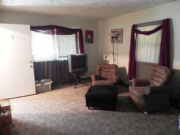 5th image of 4534 Lafayette Ave APT 1