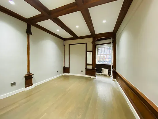 Rented by Aventana | media 27