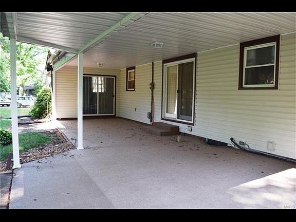 2nd image of 706 Yale Ave