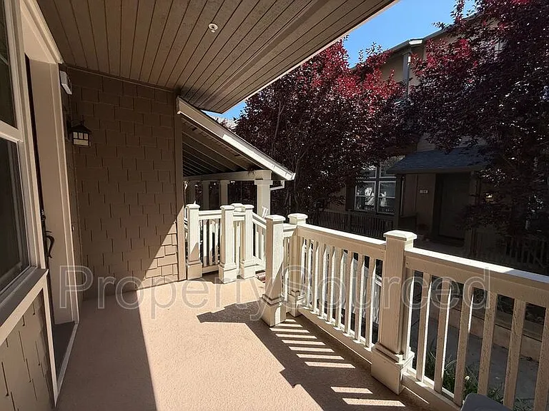170 N North St #104 — Photo 4