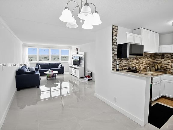 3rd image of 111 Golden Isles Dr APT C9