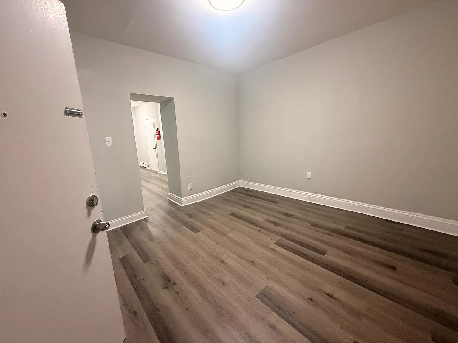 2 bed, $1,900 — Photo 4