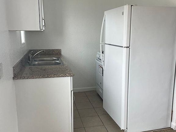 3rd image of 116 Pine St #5