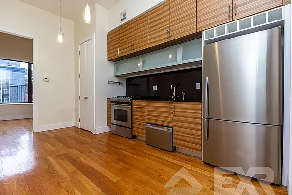 Rented by EXR | media 1