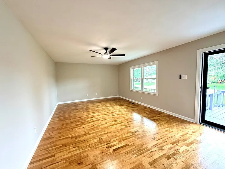 3420 Candy Dr — Photo 2
