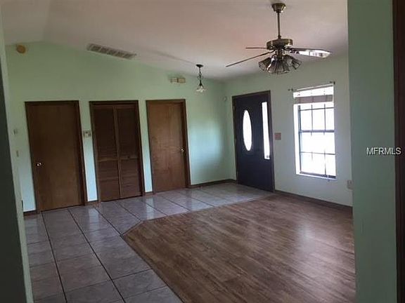 5th image of 4714 Wren Dr