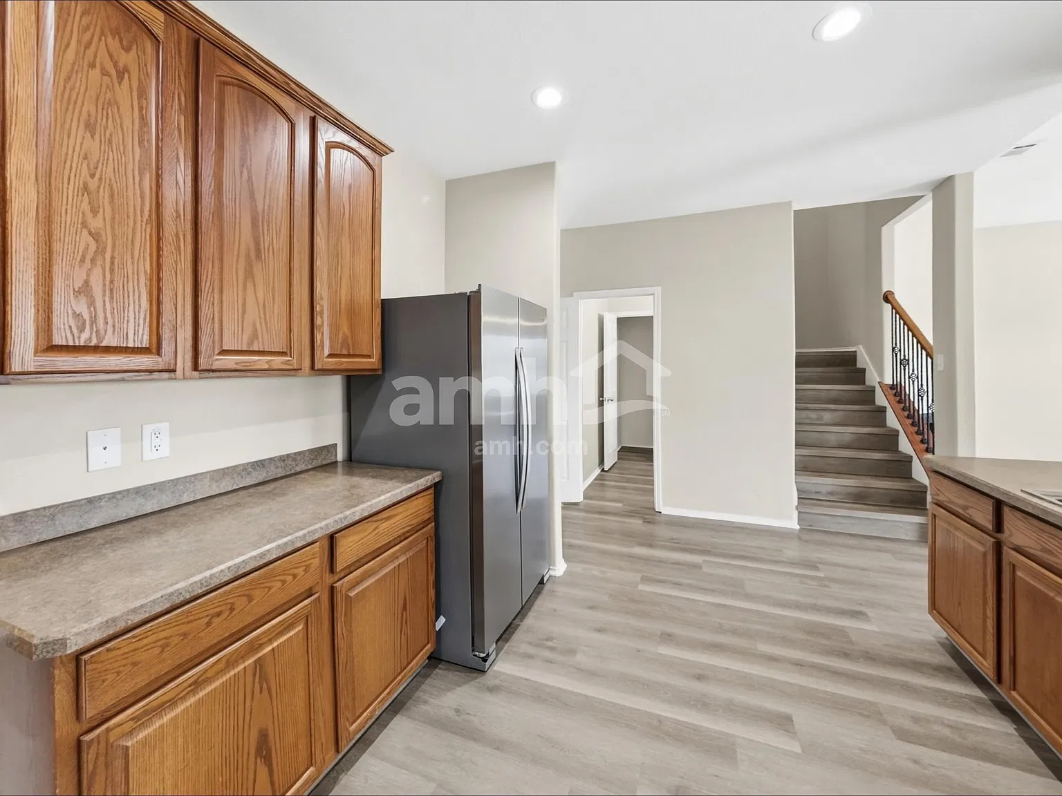 5 bed, 3.5 bath, 2935 sqft, $2,830 — Photo 4