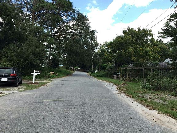 5th image of 3804 Emanuel Ave