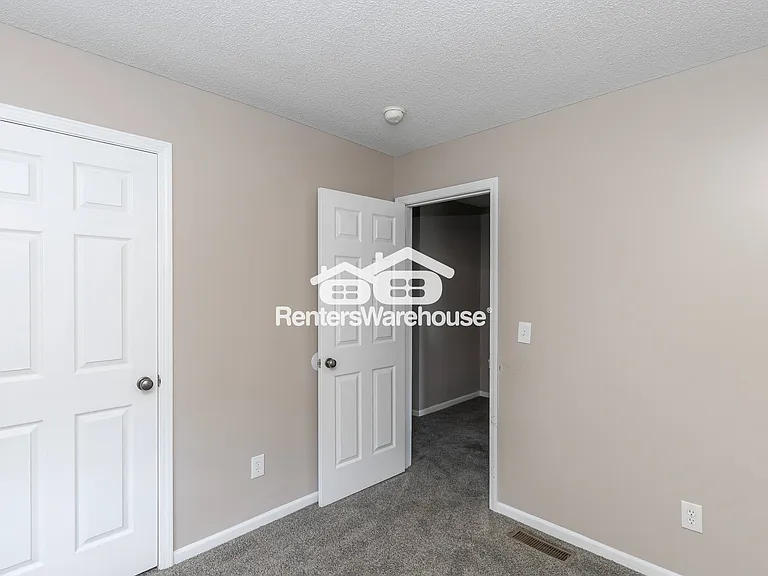 13009 Washington Ct — Photo 19