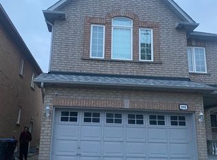 6906 Vicar Gate, Mississauga, ON L5W1C8