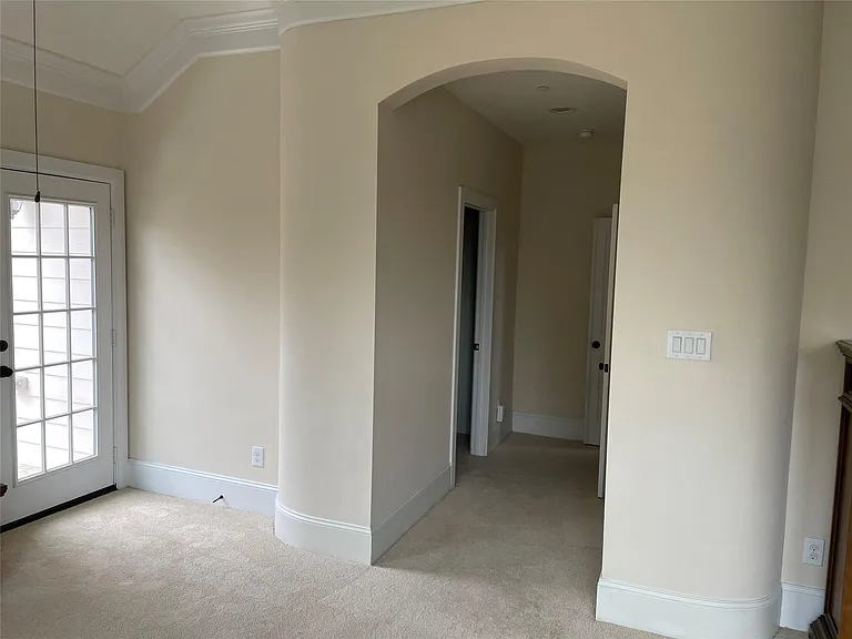 5105 Maple St — Photo 28