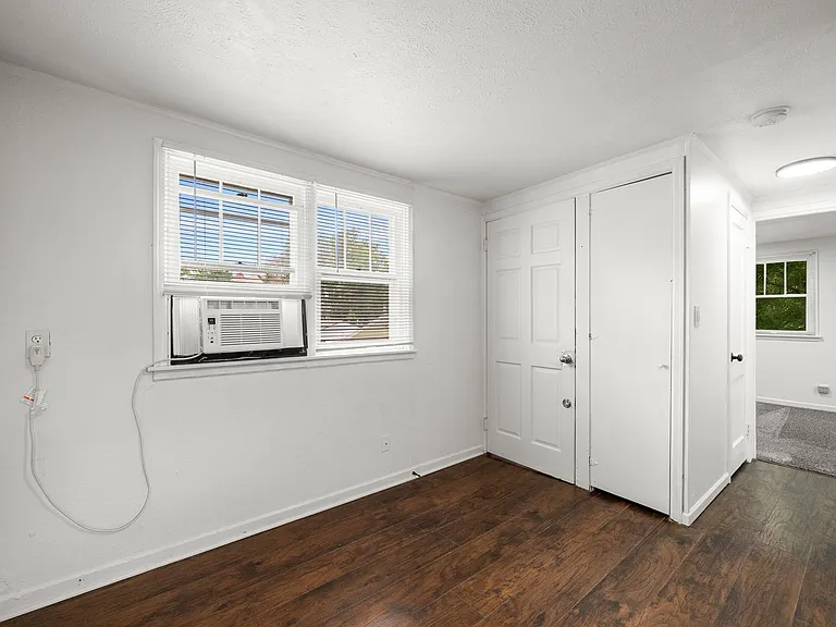807 S Main Ave #6 — Photo 18