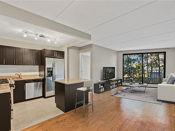3rd image of 1155 Warburton Ave APT 2Y