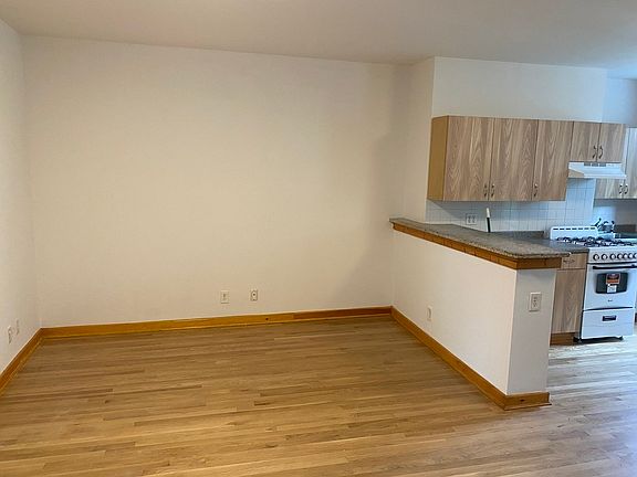 3rd image of 36 Broome St #3