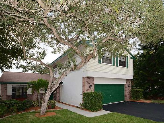 2nd image of 13951 Oaklawn Pl